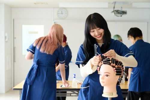 東京マックス美容専門学校