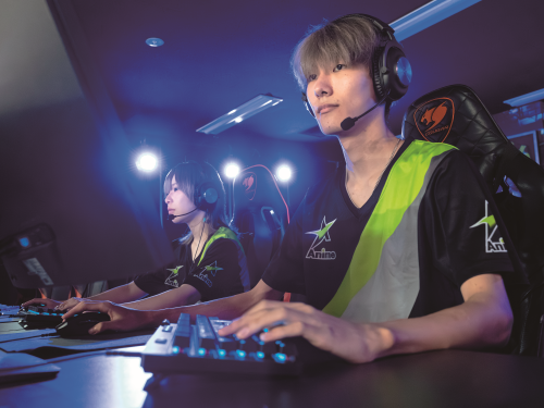e-sports プロゲーマーコース