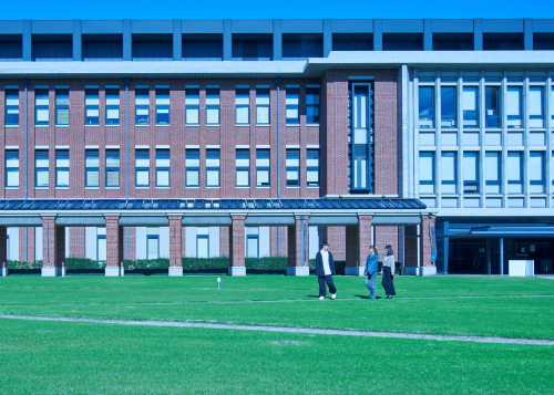 現代社会学科（130名）