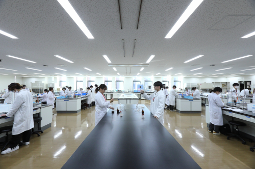 薬学科(6年制)（250名）