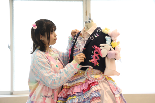 衣装クリエイターコース・・・アイドルや舞台の衣装を作りたい！