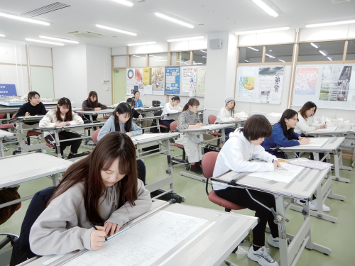 生活科学科　建築デザイン専攻　