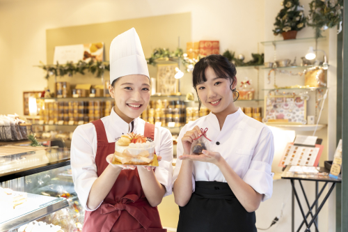 キャリナリー福岡ホテル・ウェディング＆製菓調理専門学校