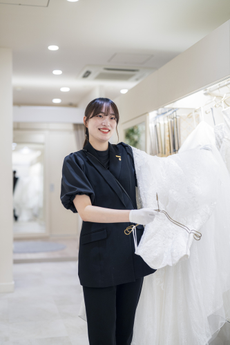 ドレススタイリスト 高見株式会社　Fさん