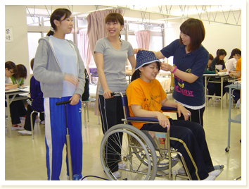 介護福祉士専攻科(1年制)