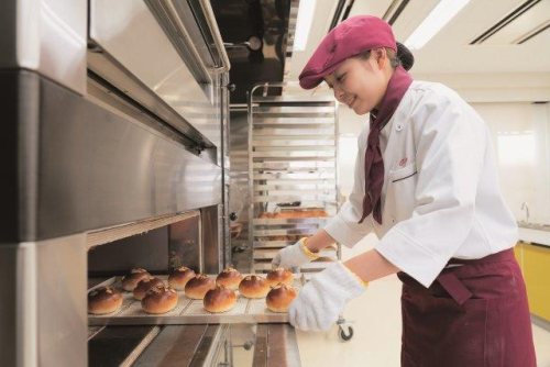 製菓・製パン＋ブーランジェ専攻コース