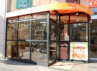 直営店舗cafe Bene!から刺激をもらい成長につなげる