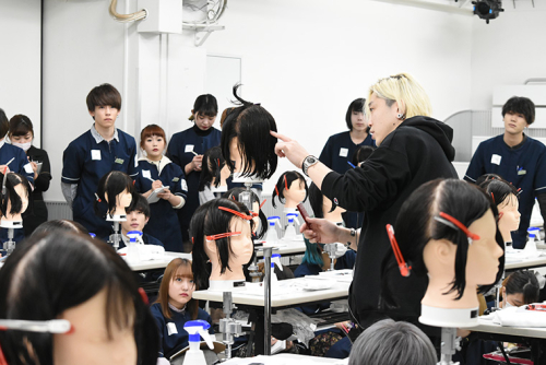 渋谷美容専門学校(※2025年4月1日学校名変更「旧住田美容専門学校」)
