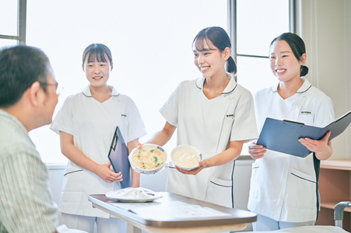 臨床栄養学科