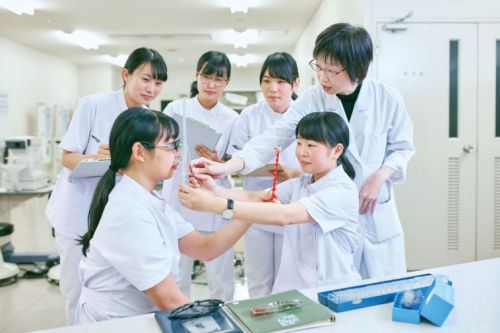 視能療法学科