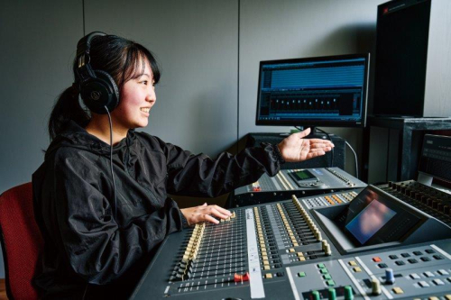 　（２年制･昼間部・男女共学）