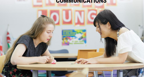 英語コミュニケーション学科