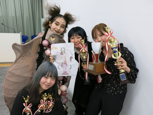 昼間部（クリエイティブヘアデザイナーコース/クリエイティブヘアメイクアップコース）