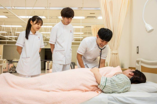 昼間部　３年制