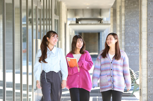 京都華頂大学