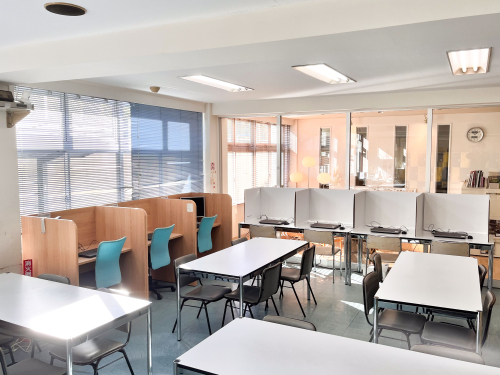 学生ホール