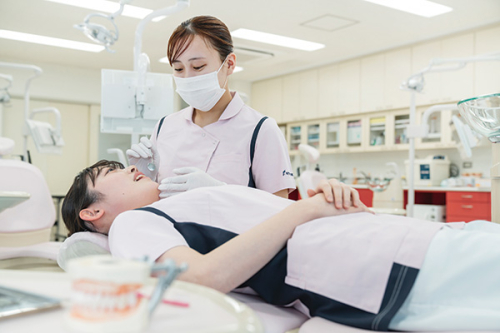 歯科衛生士学科