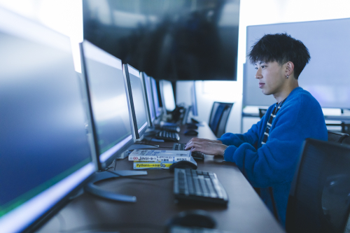 ホワイトハッカー専攻(4年制)
