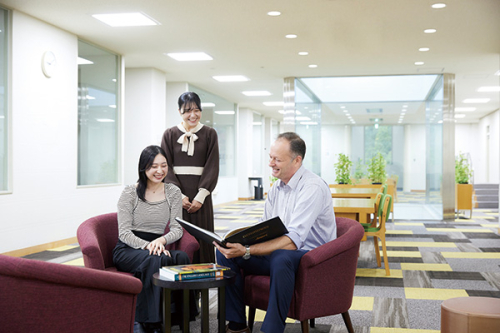 英語英米文学科