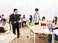 情報社会学科