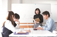 経済学科