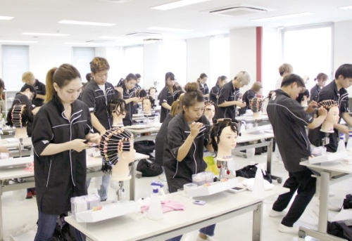 専門学校 徳島穴吹カレッジ