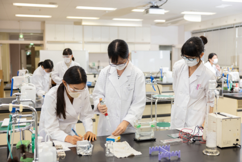 保健栄養学科 栄養イノベーション専攻