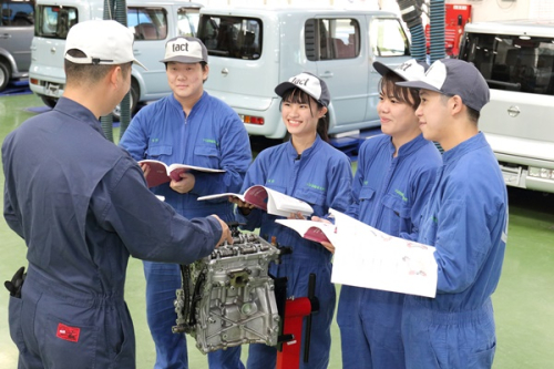 自動車工学科