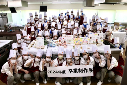 学びの集大成！自分たちが学んできたことを発表する年に一度の行事です。 先生