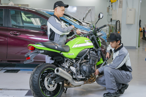 自動車整備科【２年制 50名】