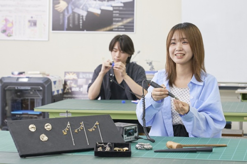 造形デザイン学科＜2年制＞
