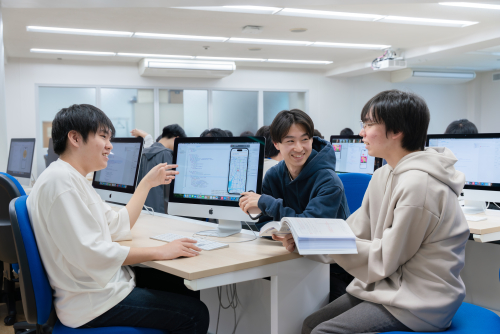 情報総合学科（4年制）