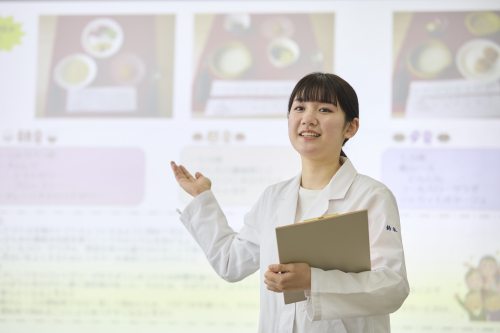 管理栄養学科