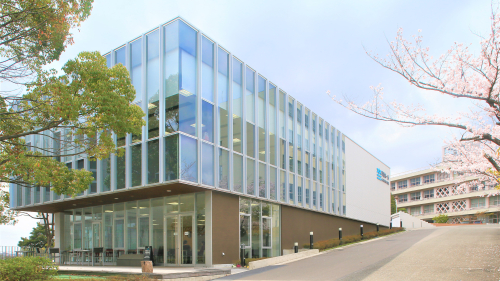 至学館大学