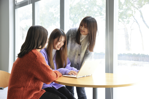 びわこ学院大学短期大学部