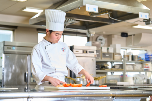 西洋料理専攻・日本料理専攻・中国料理専攻
