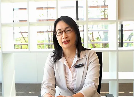 嶺崎 寛子先生