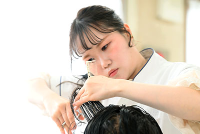 長岡美容専門学校